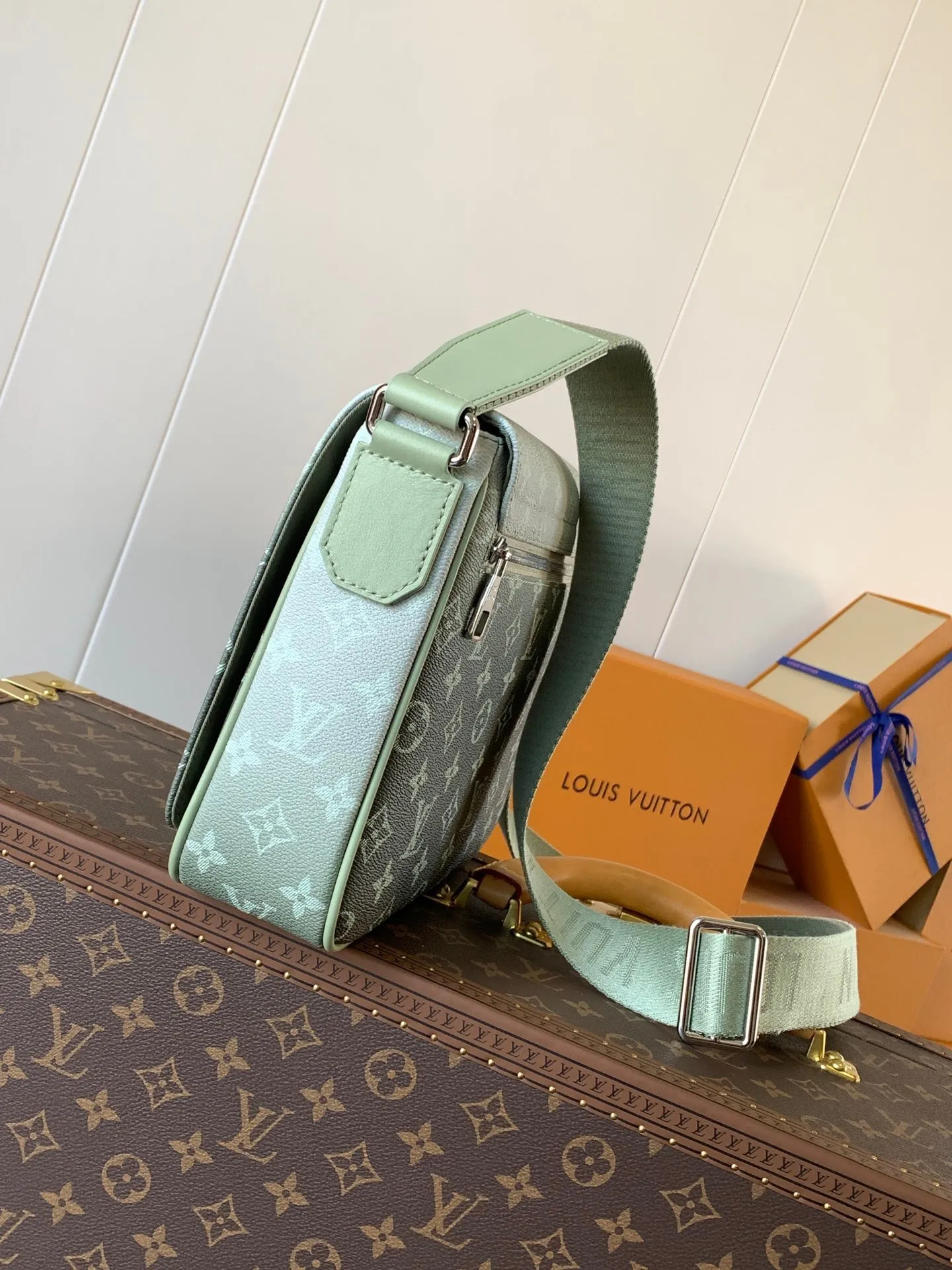 All categories 💚 Top version men’s bags 💚 LV 2024 official website new LV crossbody bag