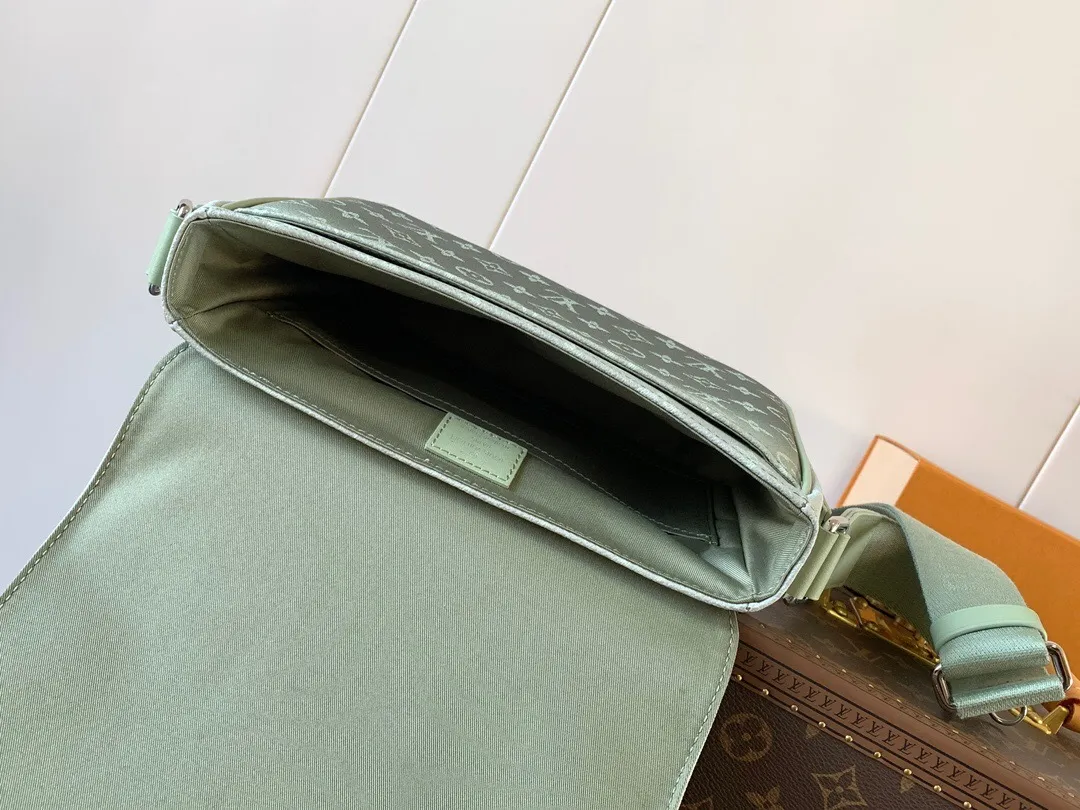 All categories 💚 Top version men’s bags 💚 LV 2024 official website new LV crossbody bag
