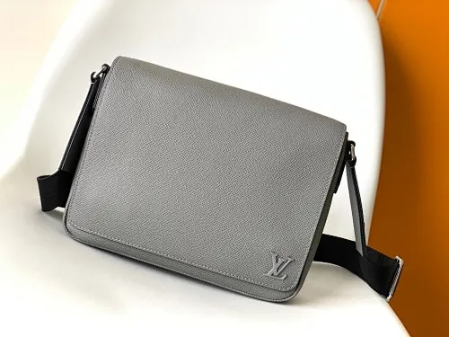 All categories 💚 Top version men’s bags 💚 LV 2025 official website new LV crossbody bag