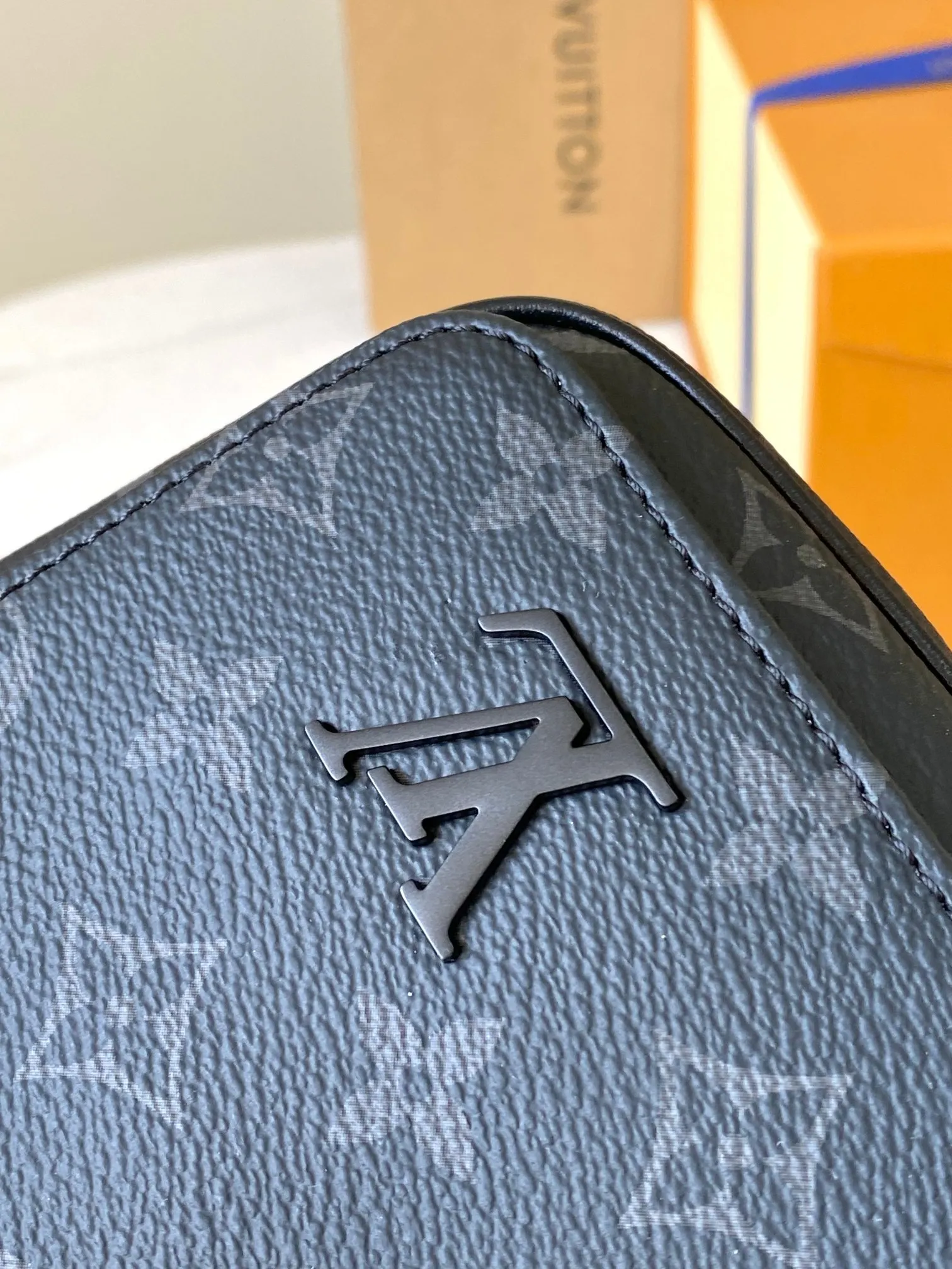 All categories 💚 Top version men’s bags 💚 LV 2024 new LV crossbody bag