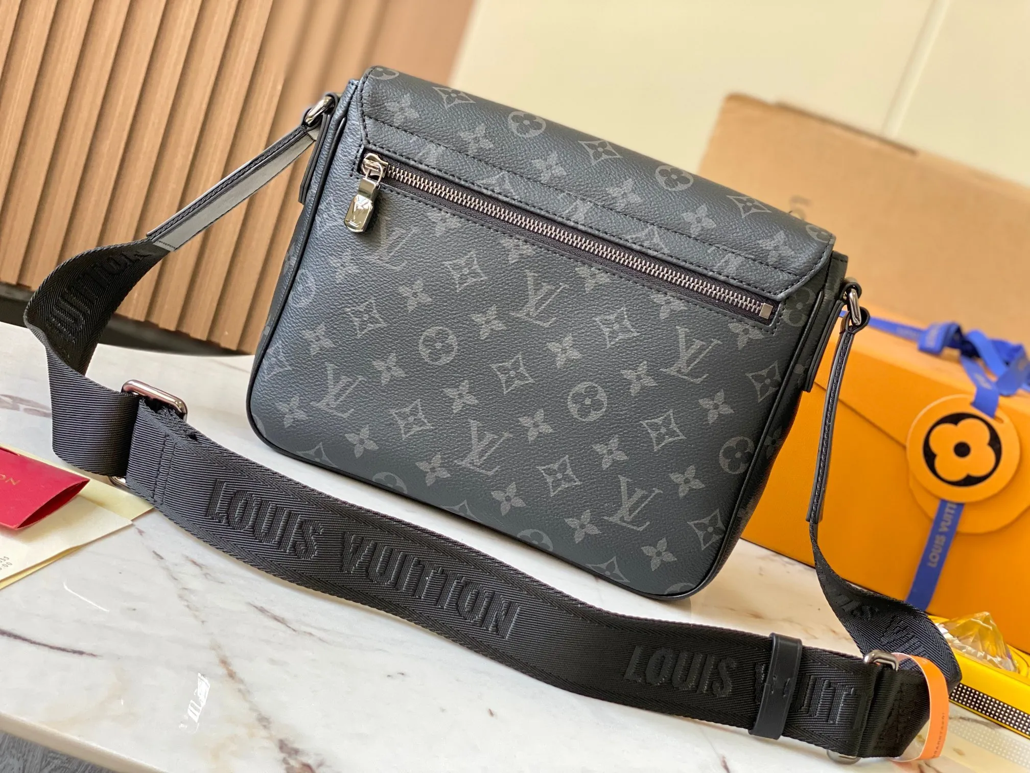 All categories 💚 Top version men’s bags 💚 LV 2024 new LV crossbody bag