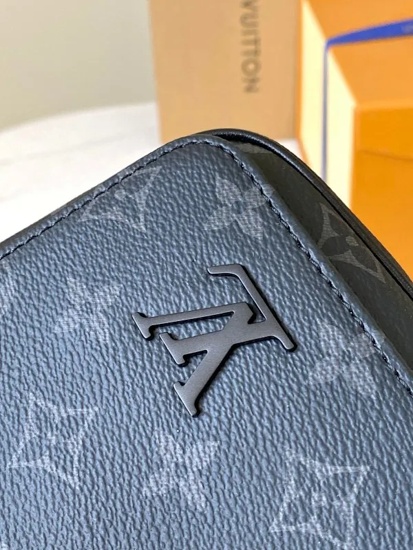 All categories 💚 Top version men’s bags 💚 LV 2024 new LV crossbody bag