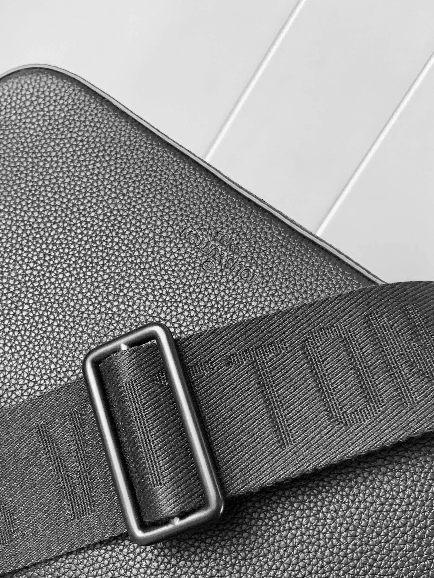 All categories 💚 Top version men’s bags 💚 LV 2024 official website new LV crossbody bag