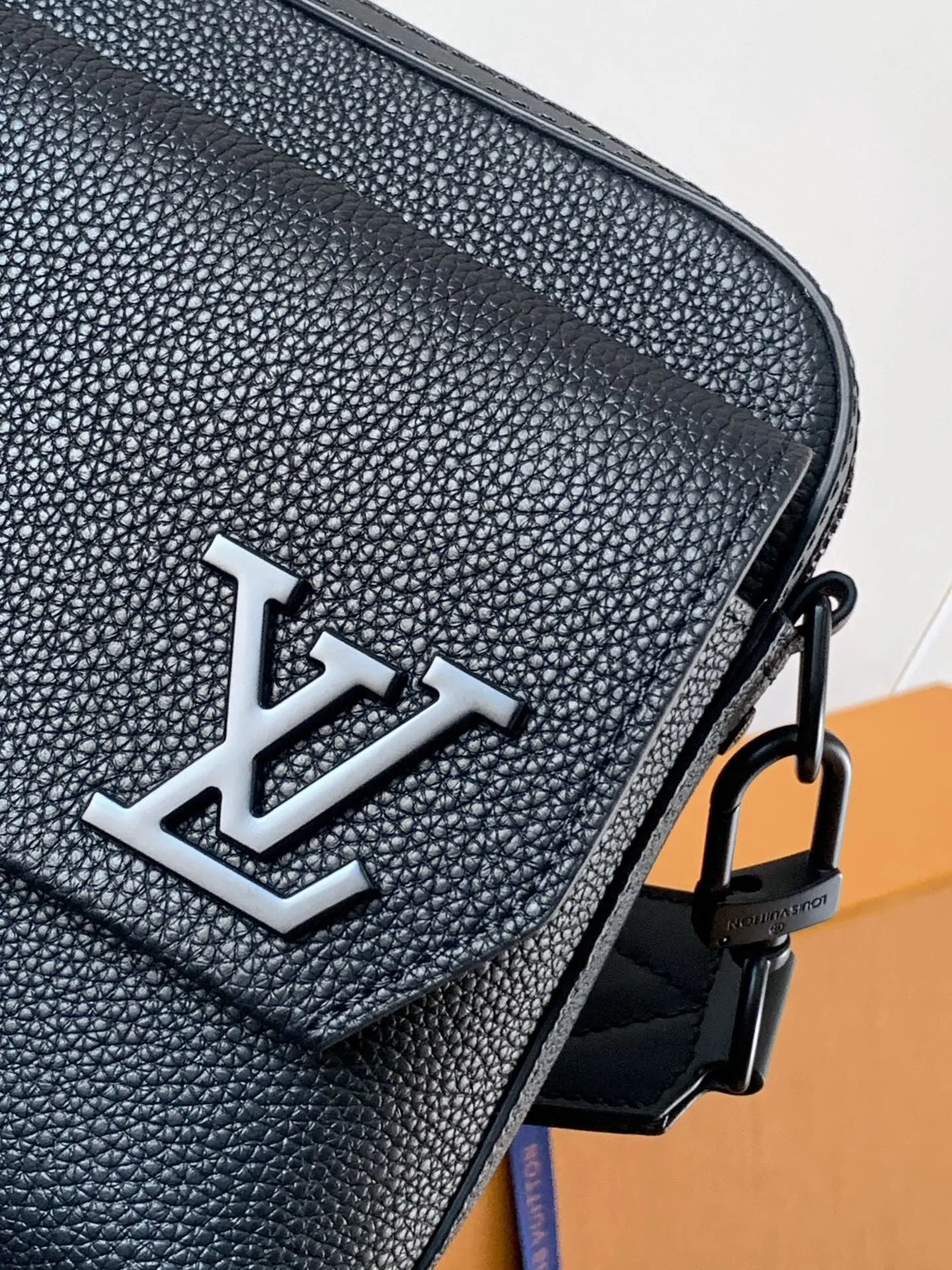 All categories 💚 Top version men’s bags 💚 LV 2024 official website new LV crossbody bag