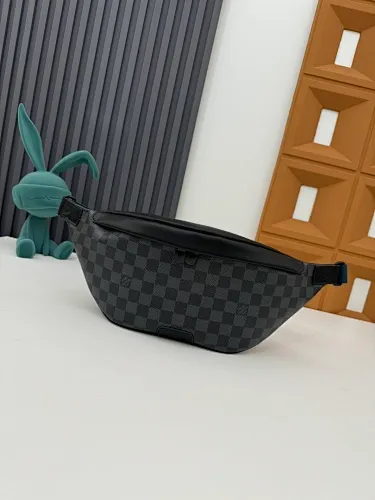 All categories 💚 Top version men’s bags 💚 LV 2024 new LV chest bag