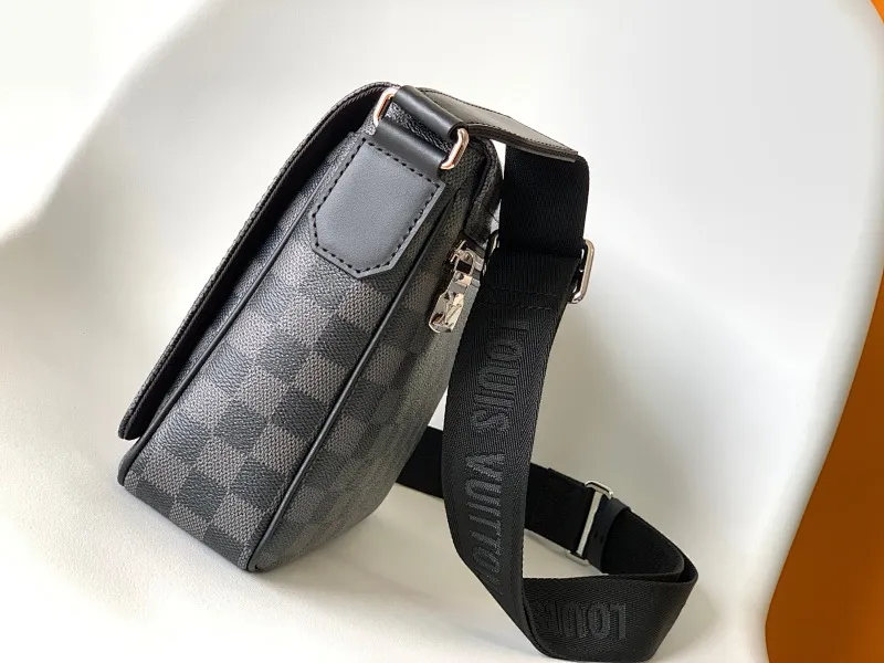 All categories 💚 Top version men’s bags 💚 LV 2025 official website new LV crossbody bag