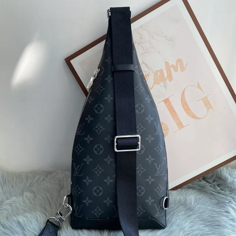 All categories 💚 Top version men’s bags 💚 LV 2023 new LV chest bag