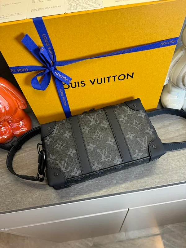 All categories 💚 Top version men’s bags 💚 LV 2024 official website new LV crossbody bag