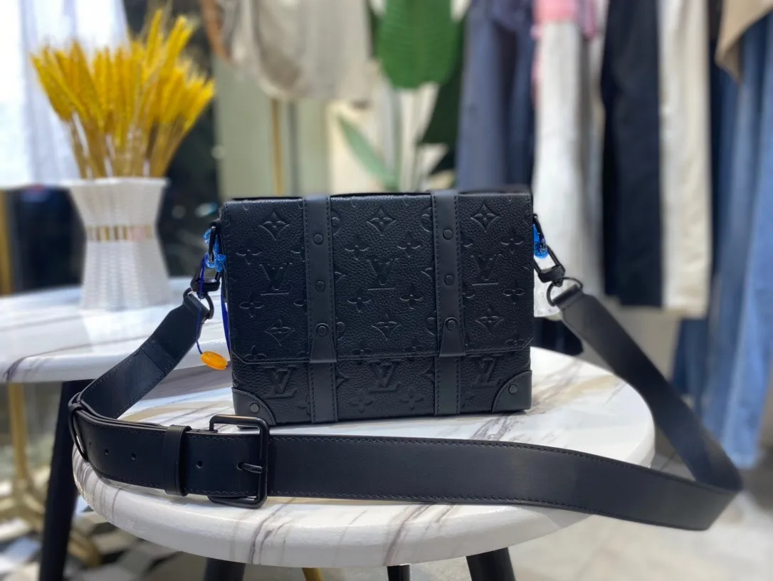 All categories 💚 Top version men’s bags 💚 LV 2025 official website new LV crossbody bag