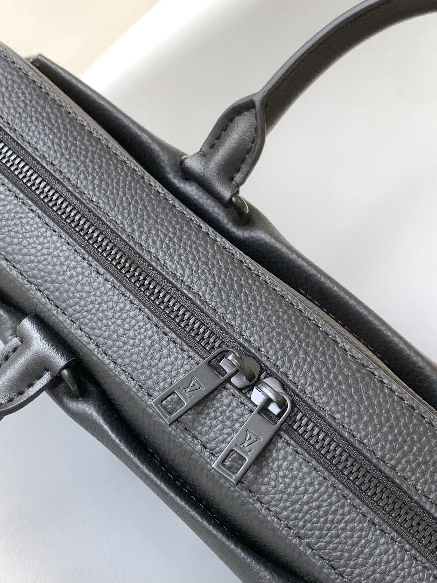 All categories 💚 Top version men’s bags 💚 LV 2024 new LV briefcase