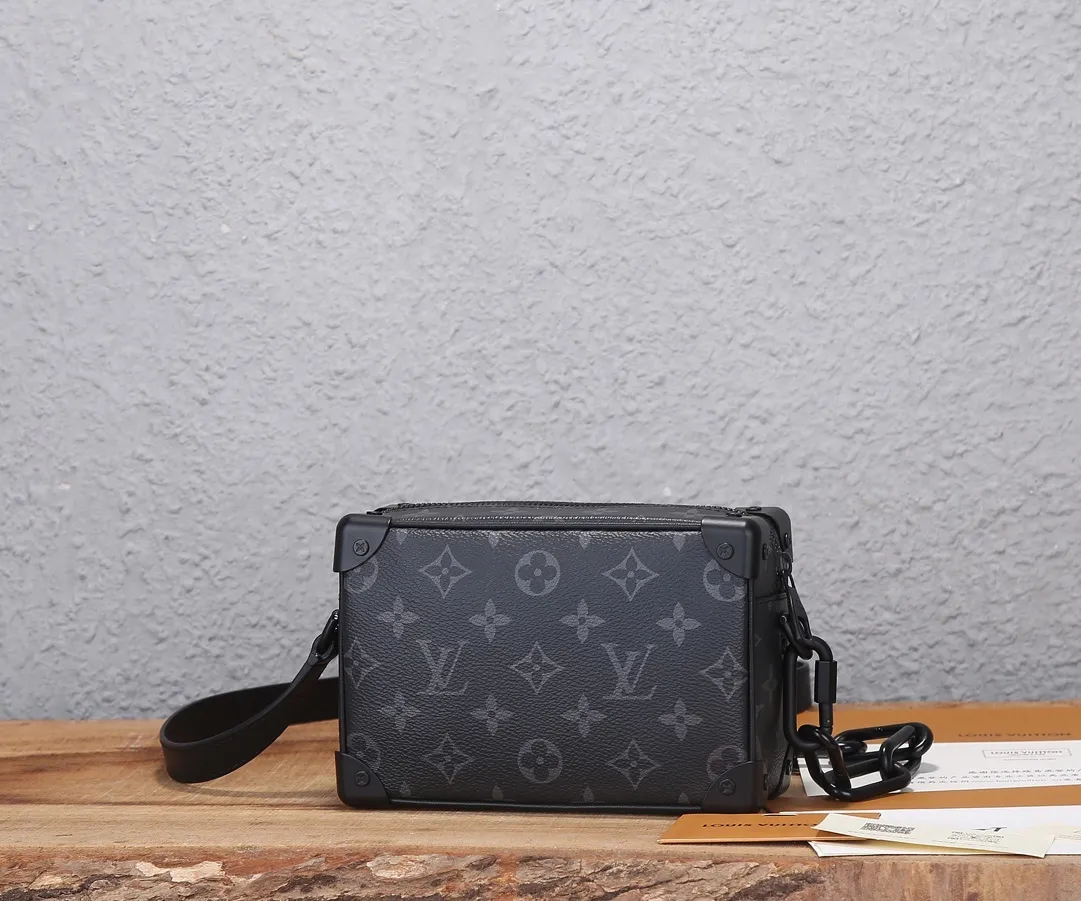 All categories 💚 Top version men’s bags 💚 LV 2023 new LV crossbody bag