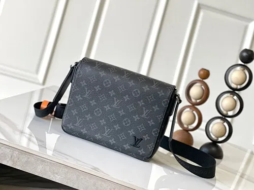 All categories 💚 Top version men’s bags 💚 LV 2025 official website new LV crossbody bag