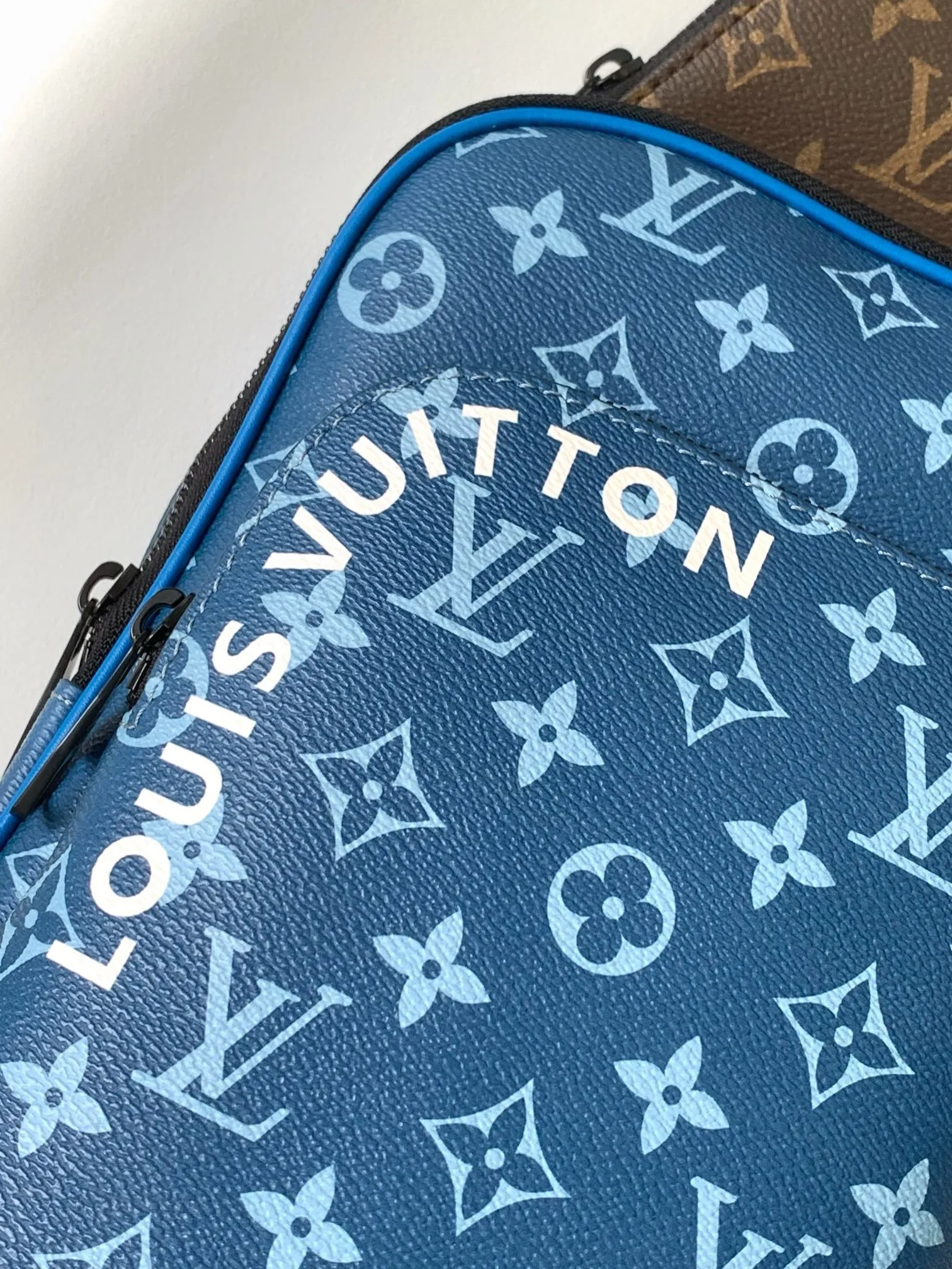 All categories 💚 Top version men’s bags 💚 LV 2025 official website new LV chest bag