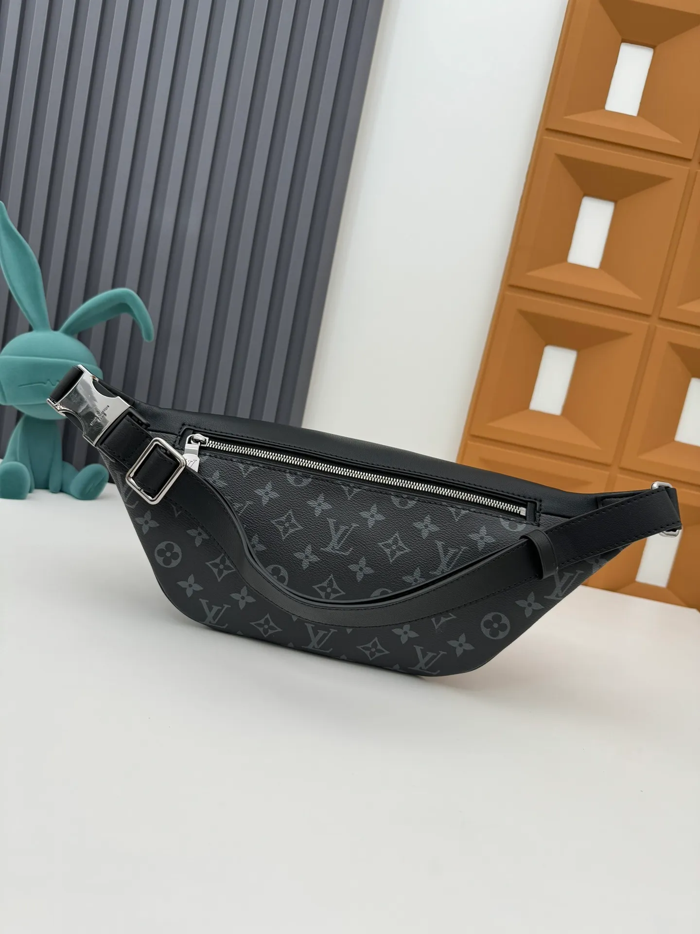 All categories 💚 Top version men’s bags 💚 LV 2024 new LV chest bag