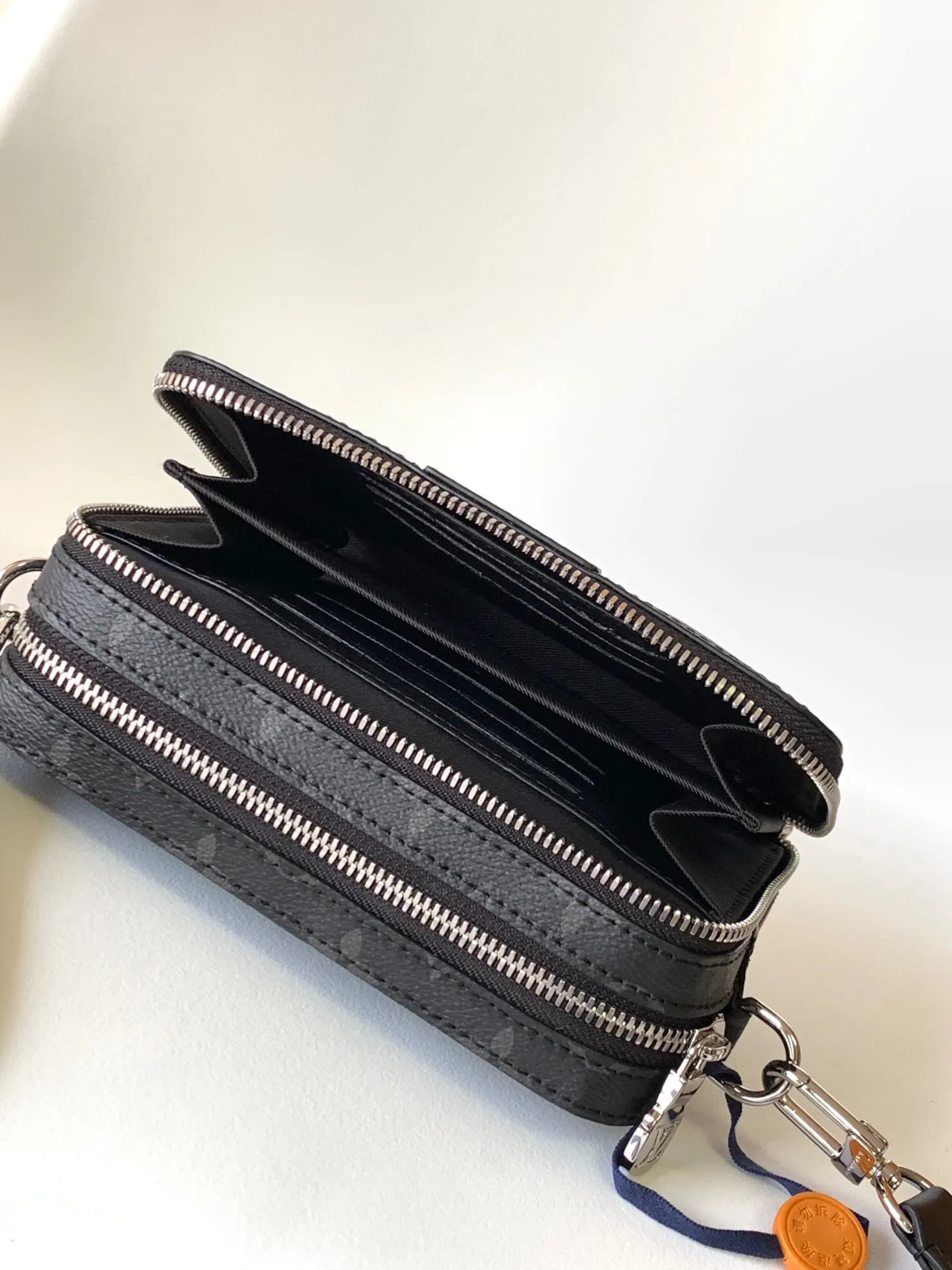 All categories 💚 Top version men’s bags 💚 LV 2024 official website new LV crossbody bag