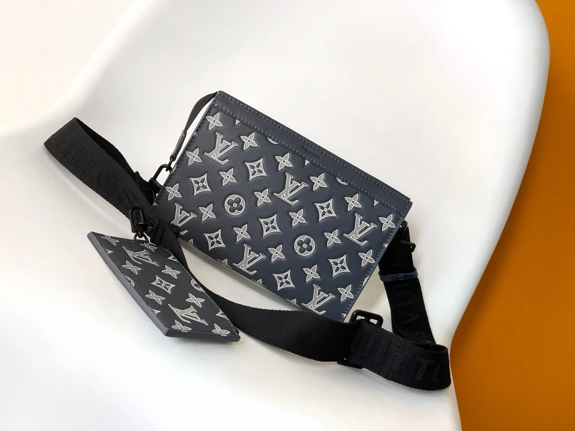 All categories 💚 Top version men’s bags 💚 LV 2025 new LV crossbody bag