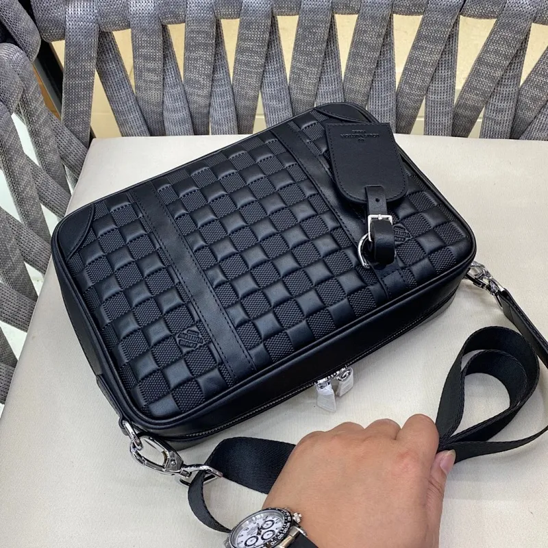All categories 💚 Top version men’s bags 💚 LV 2024 new LV crossbody bag