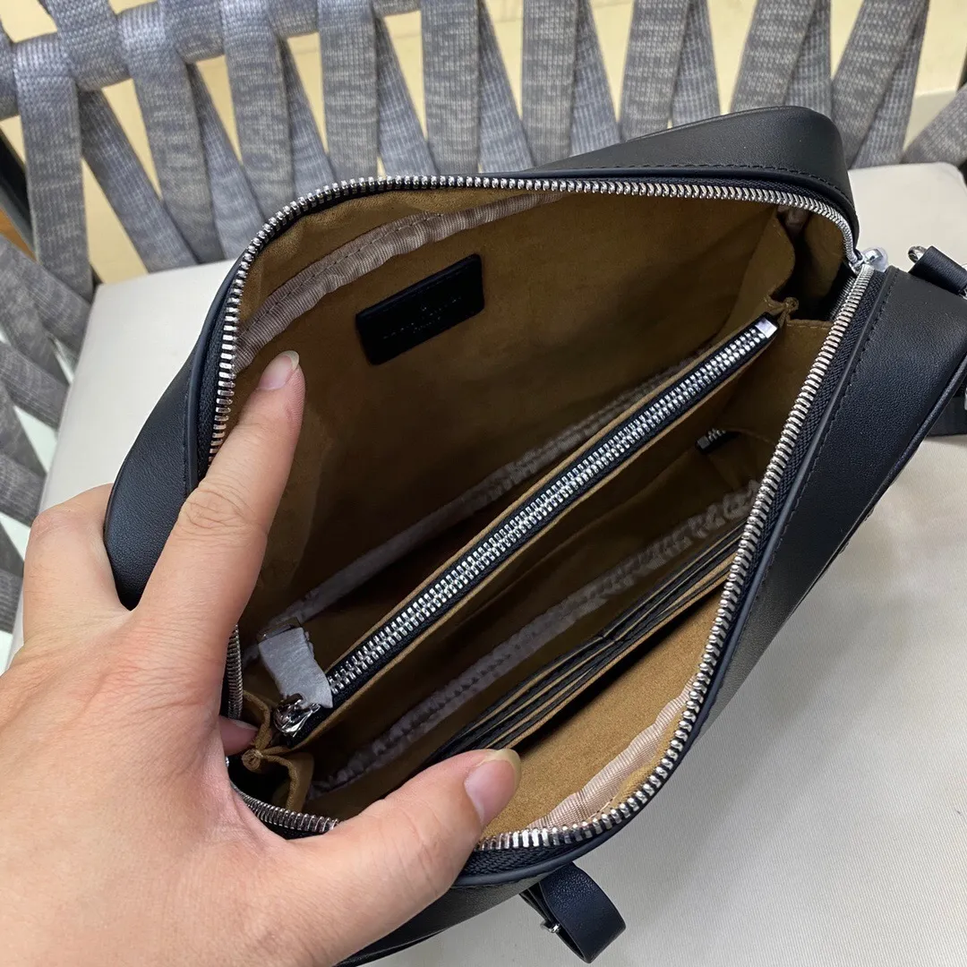 All categories 💚 Top version men’s bags 💚 LV 2024 new LV crossbody bag