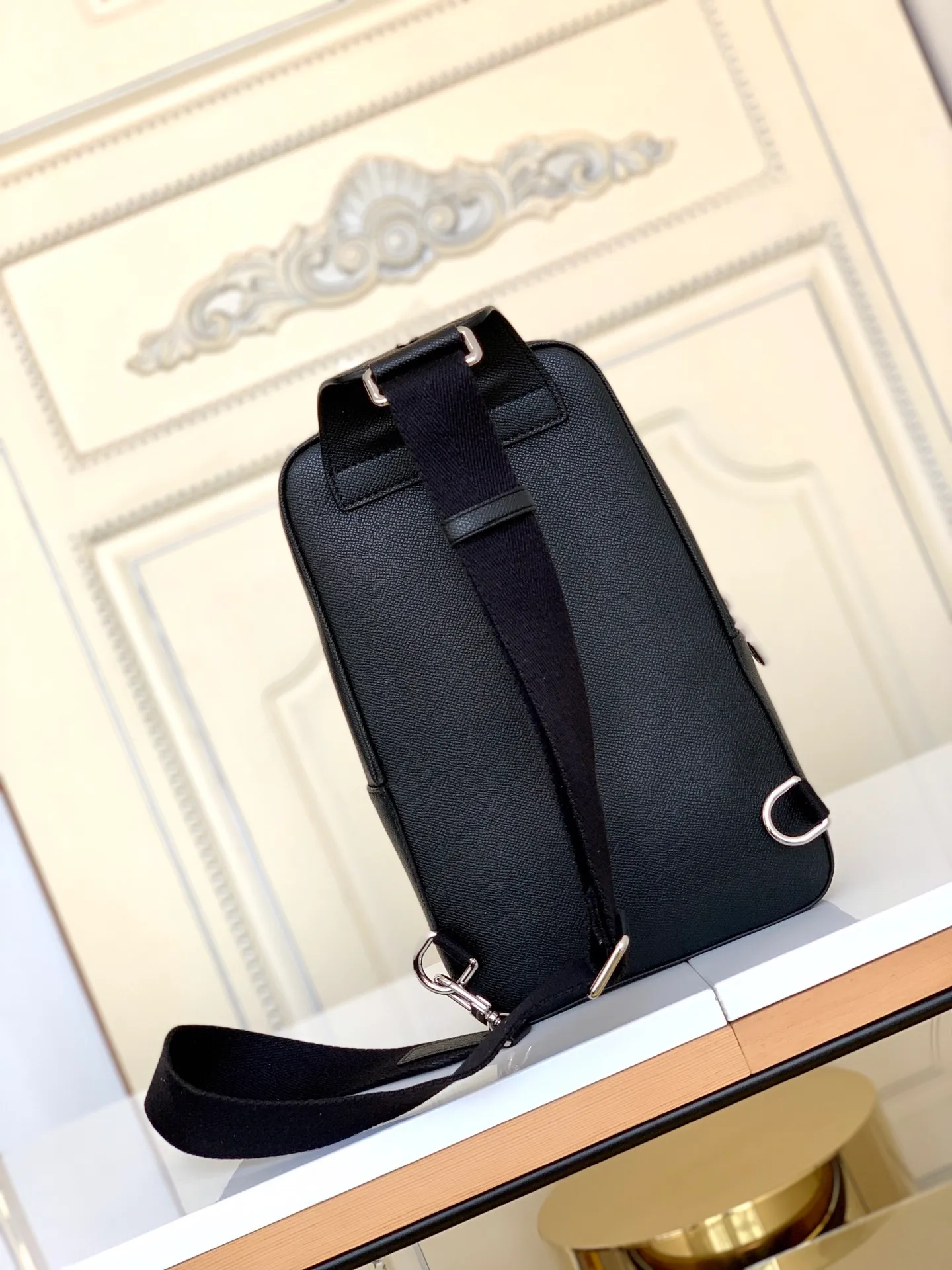 All categories 💚 Top version men’s bags 💚 LV 2023 new LV chest bag