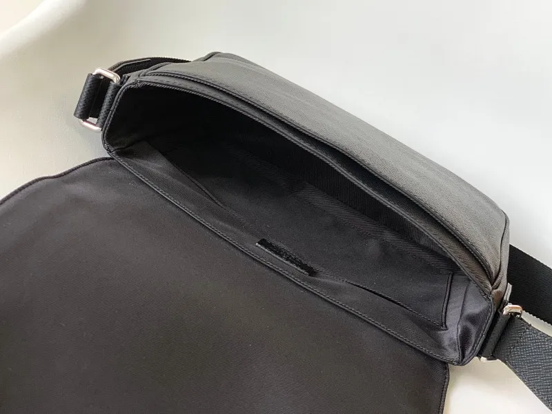 All categories 💚 Top version men’s bags 💚 LV 2025 official website new LV crossbody bag