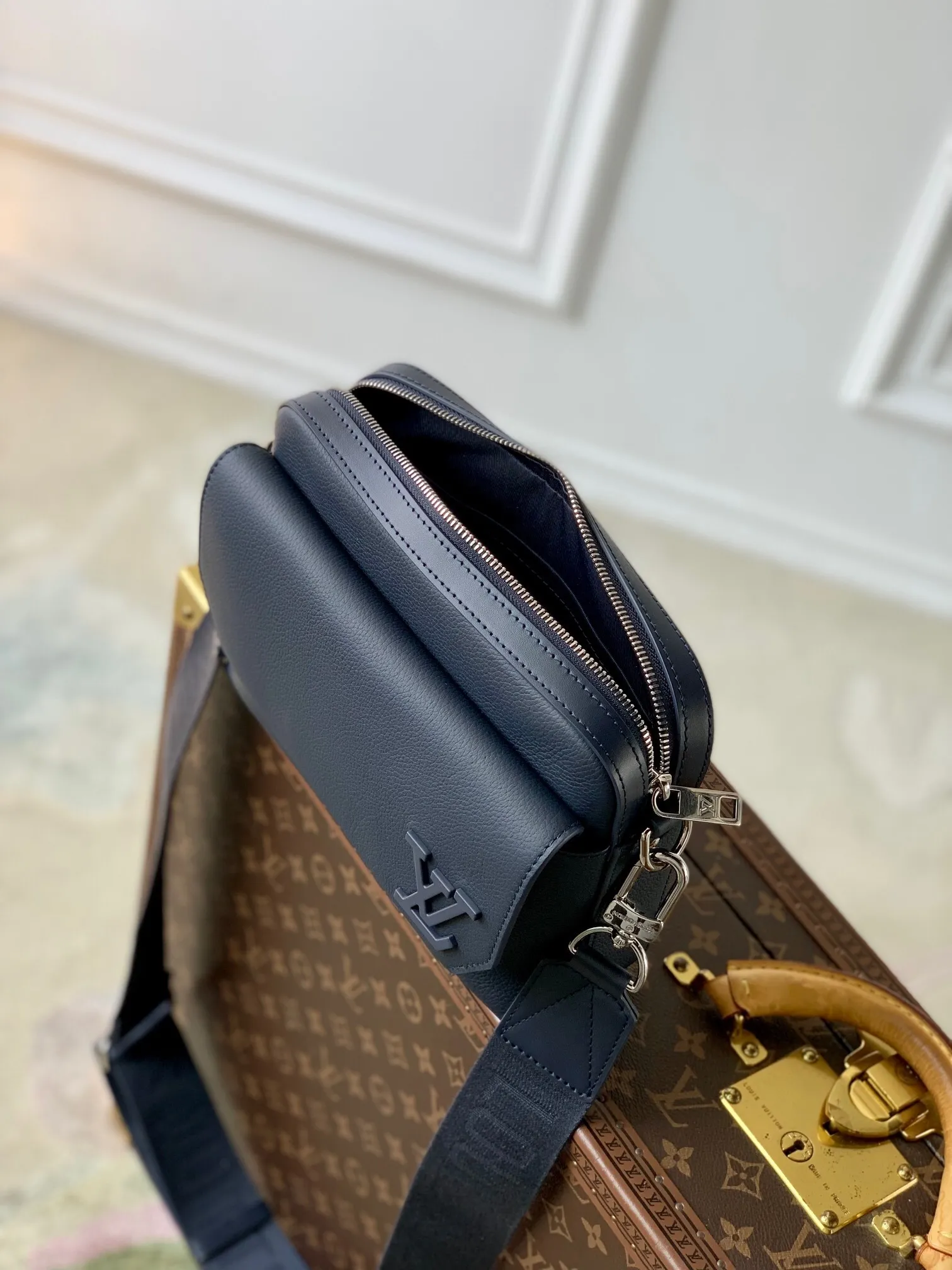 All categories 💚 Top version men’s bags 💚 LV 2024 official website new LV crossbody bag
