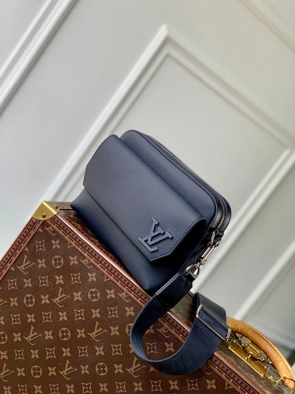 All categories 💚 Top version men’s bags 💚 LV 2024 official website new LV crossbody bag