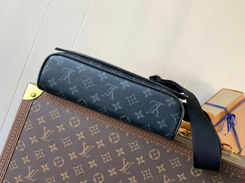 All categories 💚 Top version men’s bags 💚 LV 2024 official website new LV crossbody bag