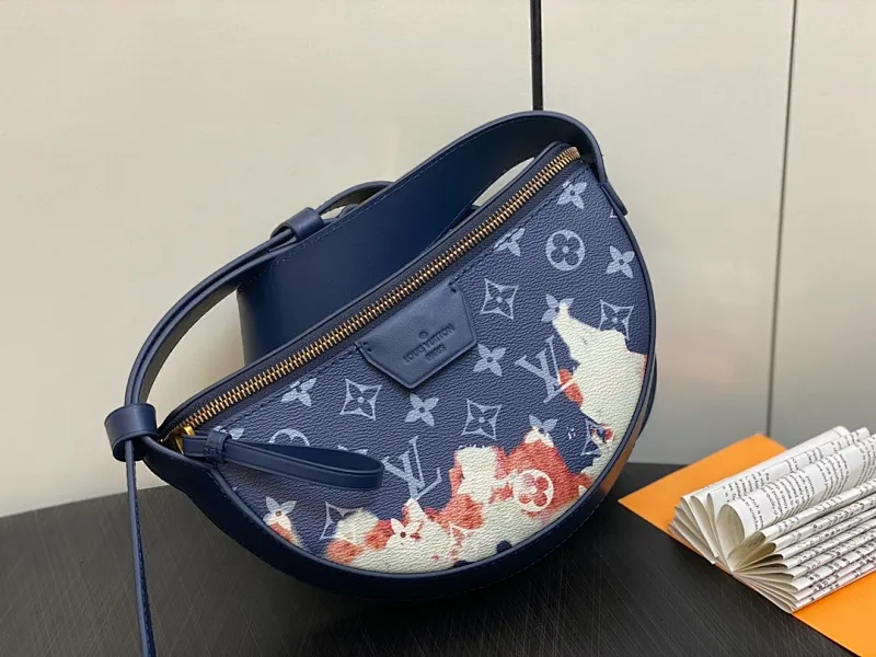 All categories 💚 Top version men’s bags 💚 LV 2023 new LV waist bag