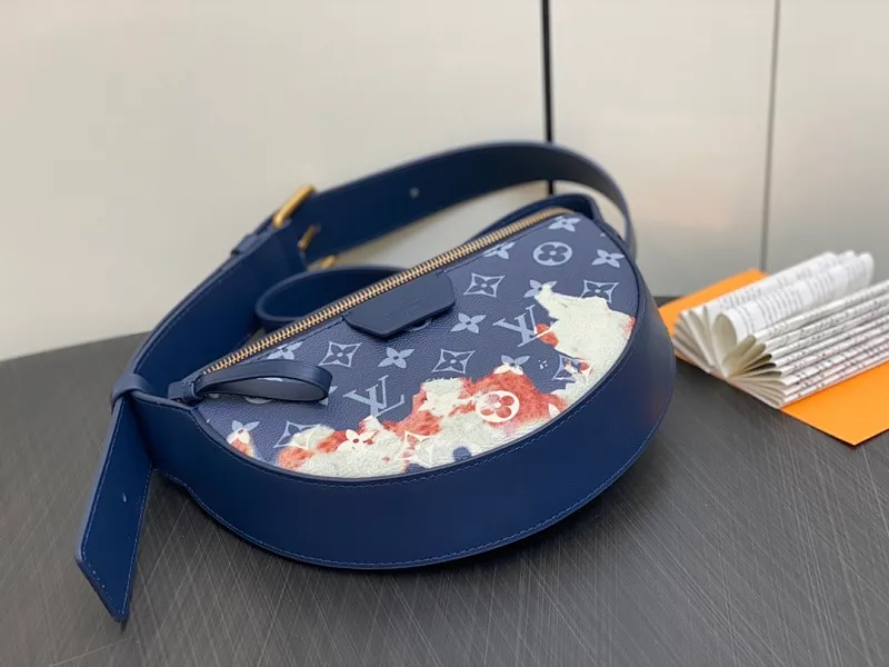 All categories 💚 Top version men’s bags 💚 LV 2023 new LV waist bag