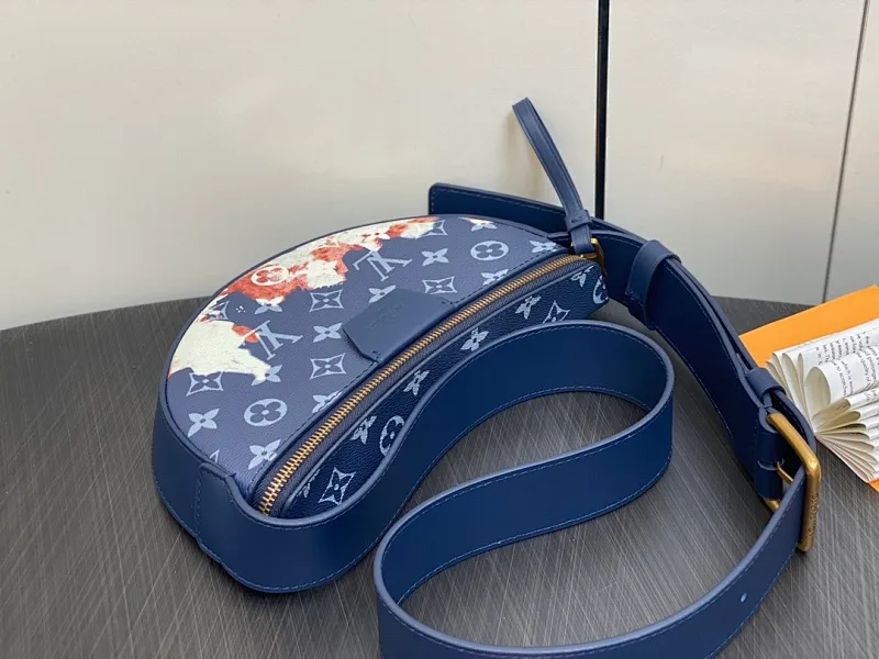 All categories 💚 Top version men’s bags 💚 LV 2023 new LV waist bag