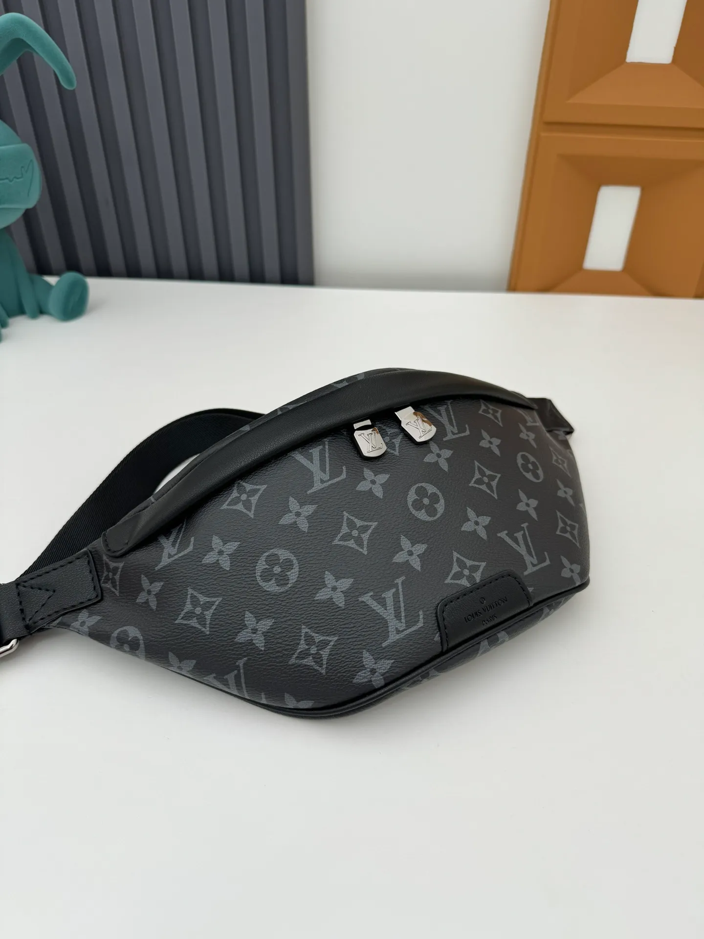 All categories 💚 Top version men’s bags 💚 LV 2024 new LV chest bag