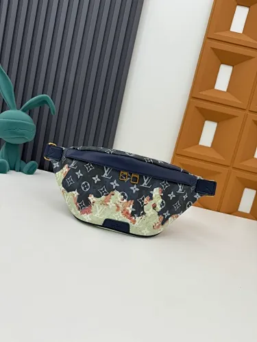 All categories 💚 Top version men’s bags 💚 LV 2024 new LV chest bag