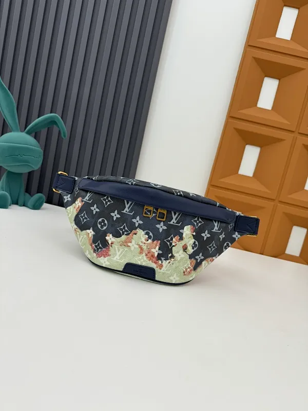 All categories 💚 Top version men’s bags 💚 LV 2024 new LV chest bag