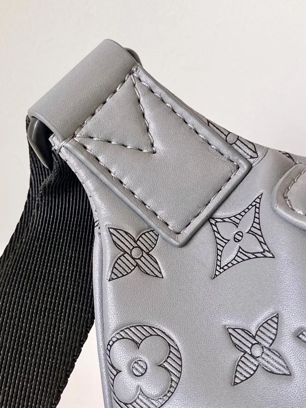 All categories 💚 Top version men’s bags 💚 LV 2025 official website new LV waist bag