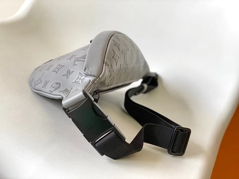 All categories 💚 Top version men’s bags 💚 LV 2025 official website new LV waist bag