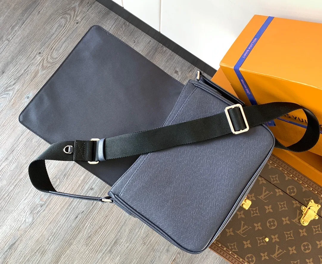 All categories 💚 Top version men’s bags 💚 LV 2024 official website new LV crossbody bag