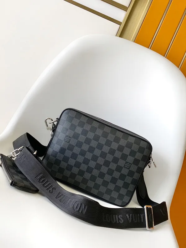 All categories 💚 Top version men’s bags 💚 LV 2025 new LV crossbody bag