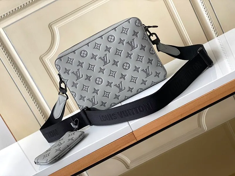 All categories 💚 Top version men’s bags 💚 LV 2024 new LV crossbody bag