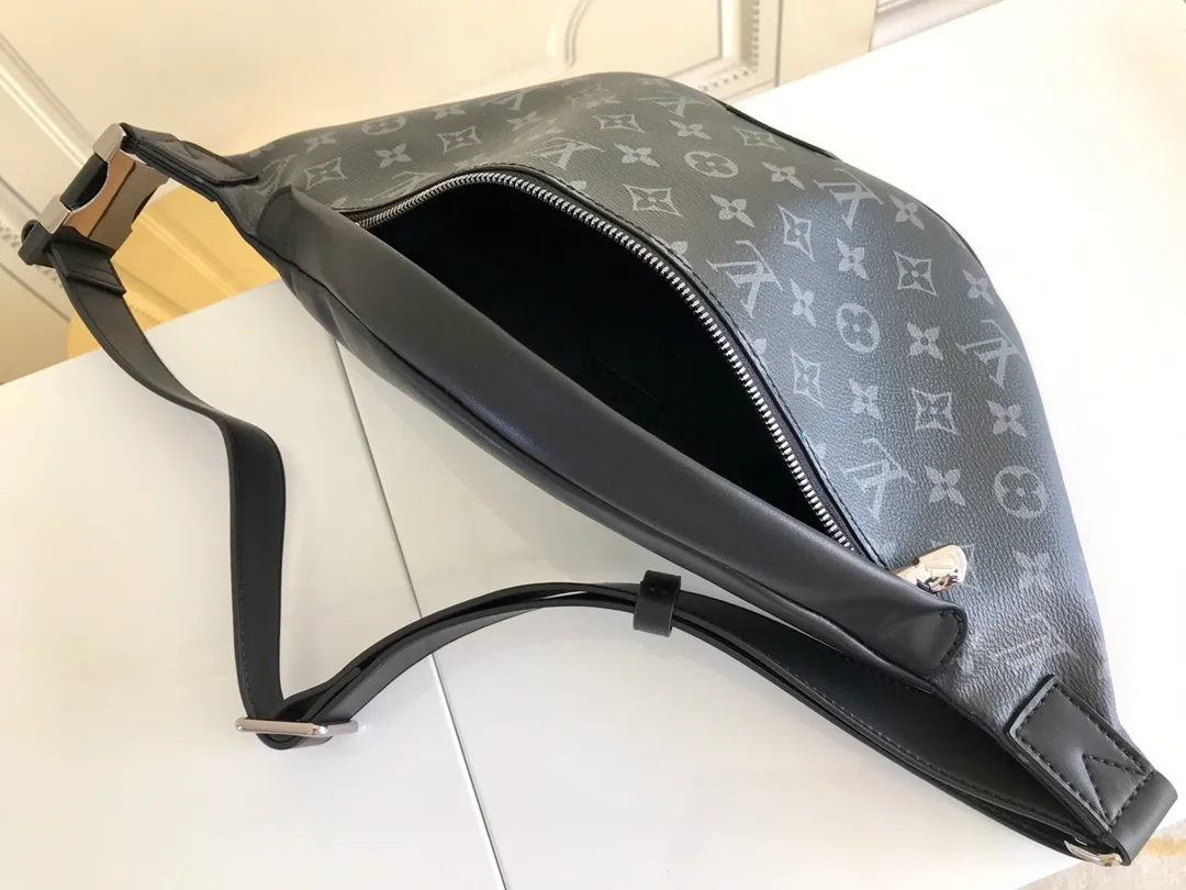 All categories 💚 Top version men’s bags 💚 LV 2023 new LV chest bag