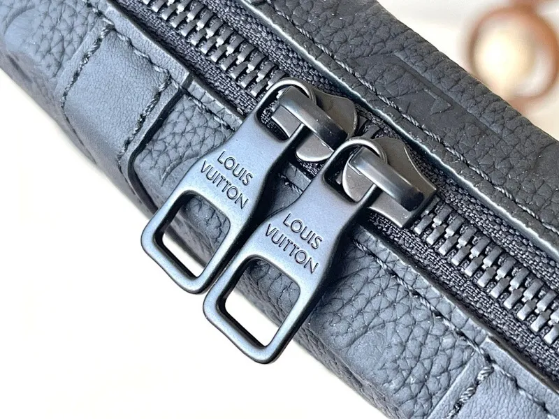 All categories 💚 Top version men’s bags 💚 LV 2025 official website new LV crossbody bag