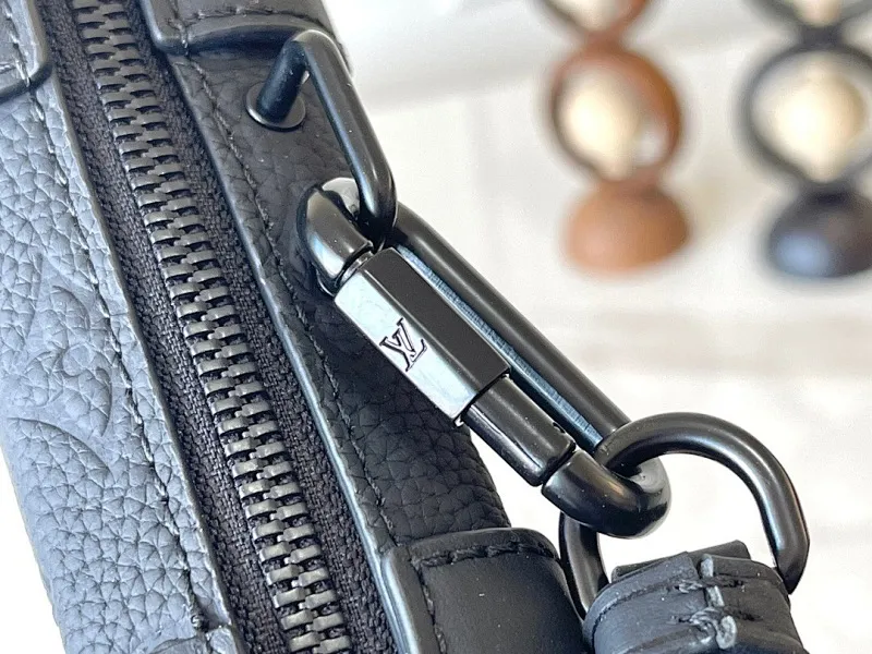 All categories 💚 Top version men’s bags 💚 LV 2025 official website new LV crossbody bag