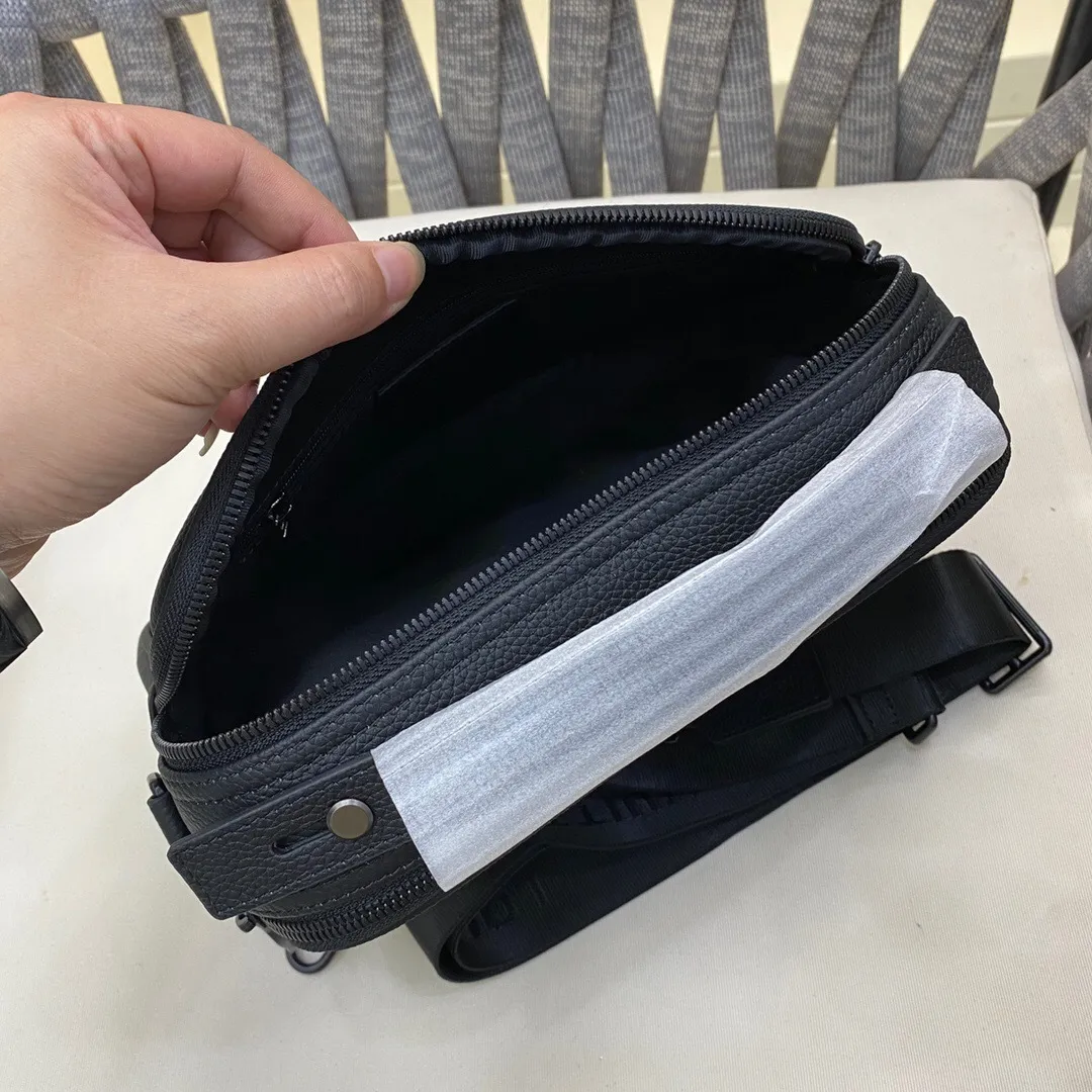 All categories 💚 Top version men’s bags 💚 LV 2024 new LV printed embossed messenger bag