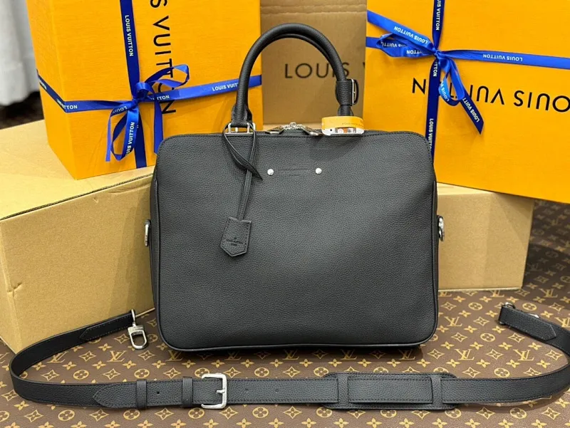 All categories 💚 Top version men’s bags 💚 LV 2024 new LV briefcase