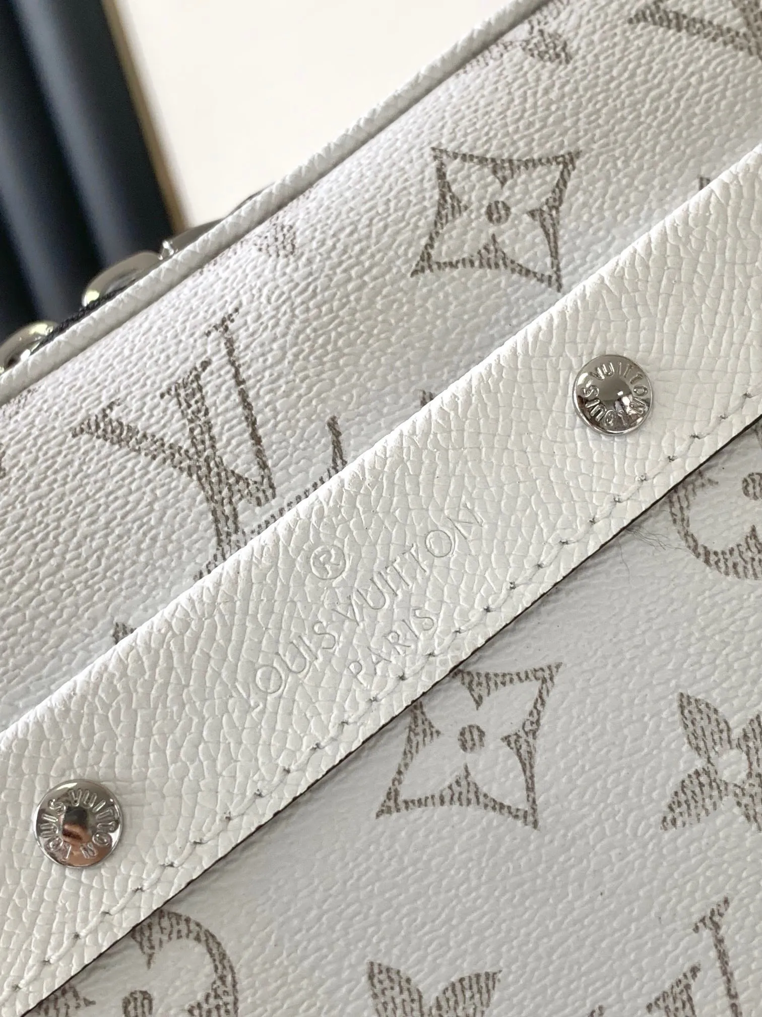 All categories 💚 Top version men’s bags 💚 LV 2025 official website new LV crossbody bag