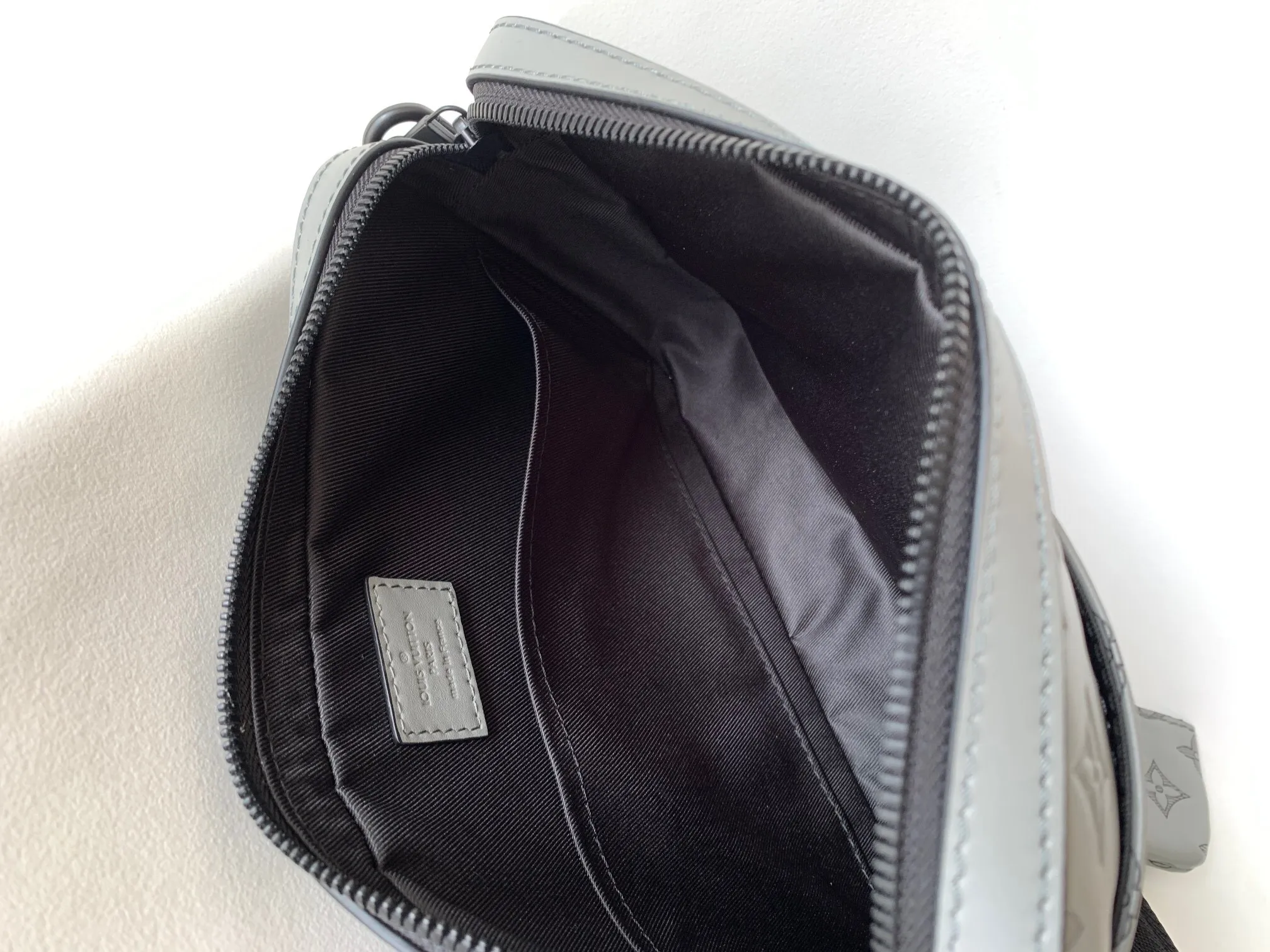 All categories 💚 Top version men’s bags 💚 LV 2024 official website new LV crossbody bag