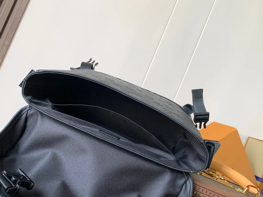 All categories 💚 Top version men’s bags 💚 LV 2024 official website new LV crossbody bag