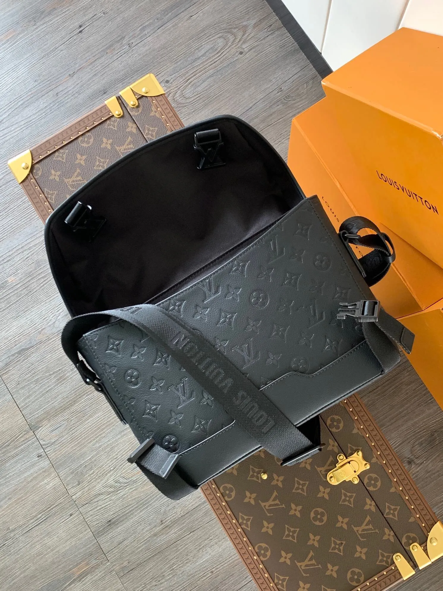 All categories 💚 Top version men’s bags 💚 LV 2024 official website new LV crossbody bag