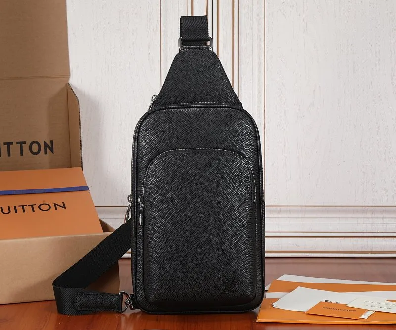 All categories 💚 Top version men’s bags 💚 LV 2023 new LV chest bag