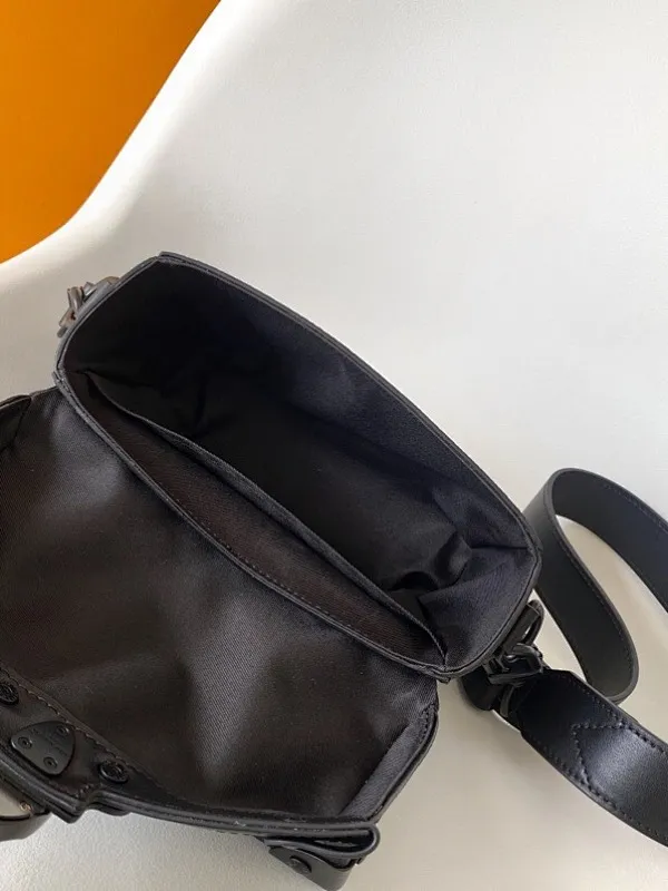 All categories 💚 Top version men’s bags 💚 LV 2024 official website new LV crossbody bag