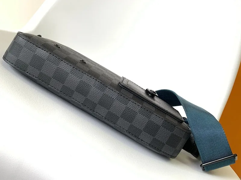 All categories 💚 Top version men’s bags 💚 LV 2025 official website new LV crossbody bag